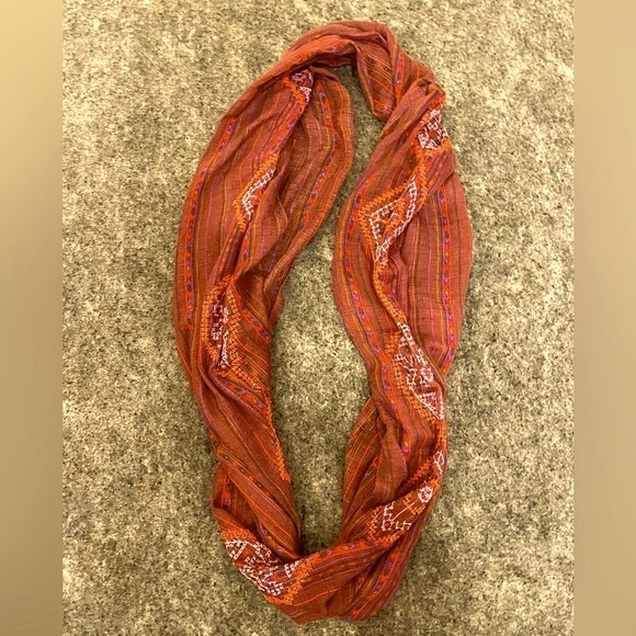 Deep and Rich Colorful Infinity Scarf - Picture 3 of 4